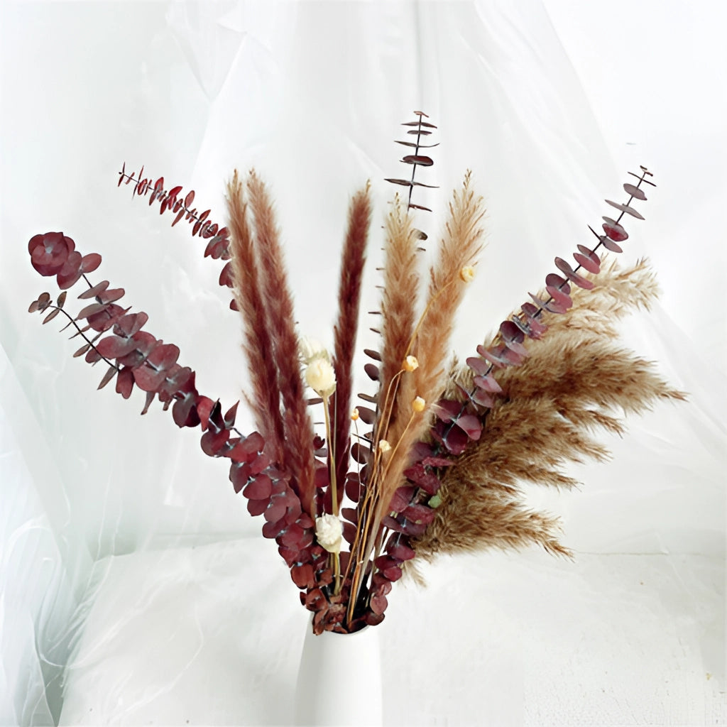 A 30-piece dried pampas grass flowers set displayed as a stylish interior decoration kit.